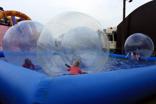 Bulles gonflables géantes pour piscines